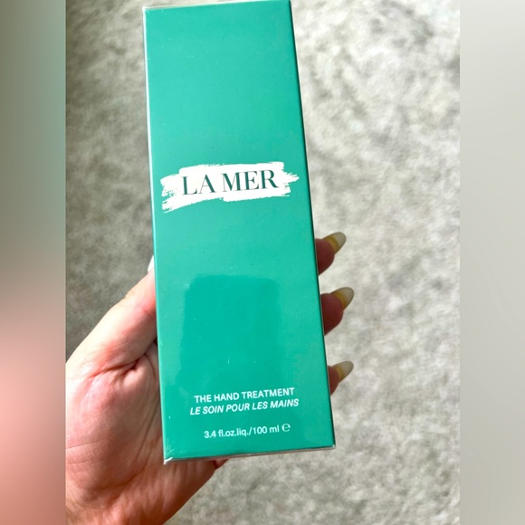 La Mer Hand Treatment - Picture 5 of 5